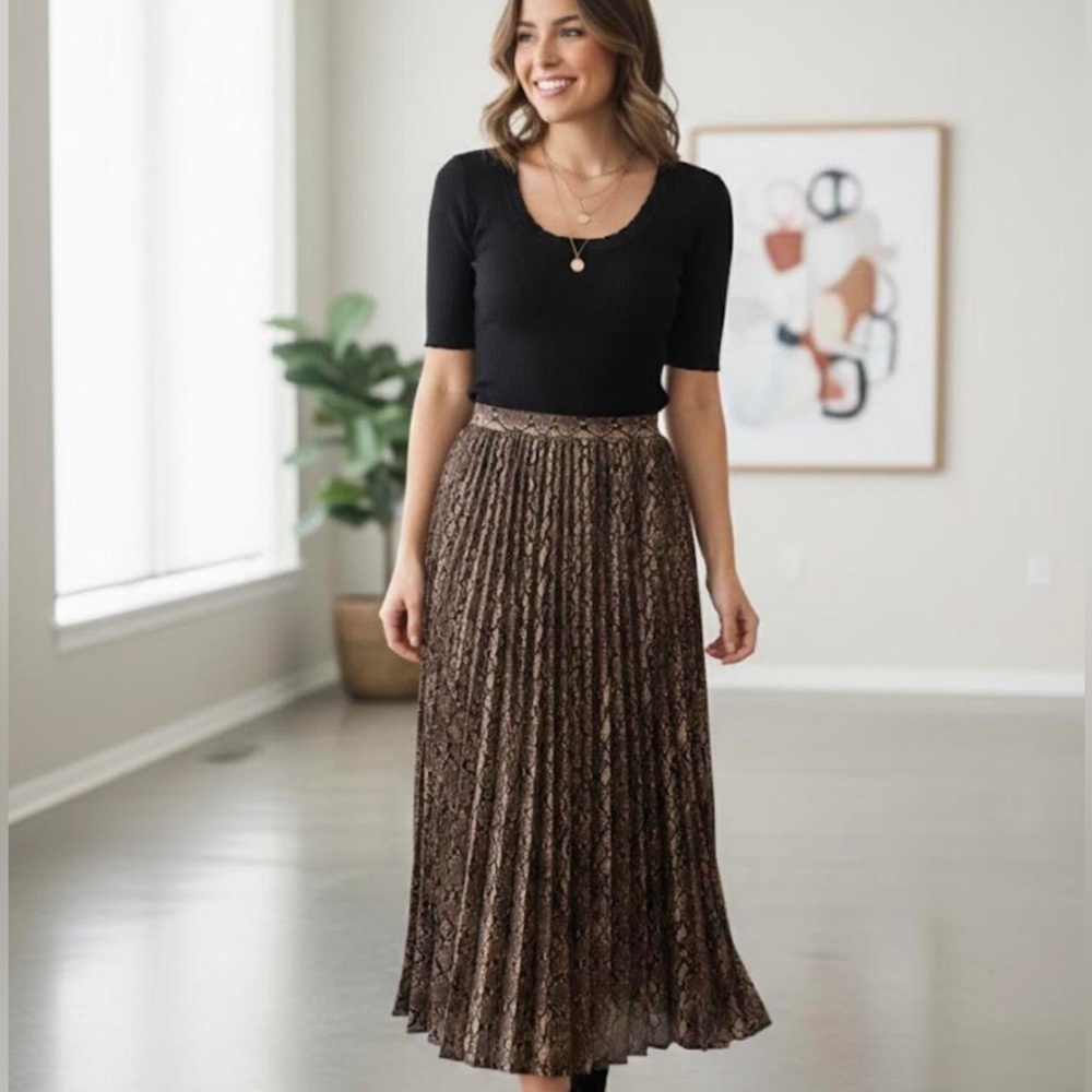 🔥 Closet Sale! Elegant Brown Pleated Skirt and Top Set